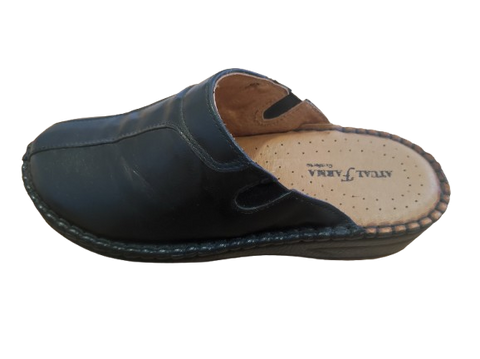 AtualConforto Chinelo em Pele Preto