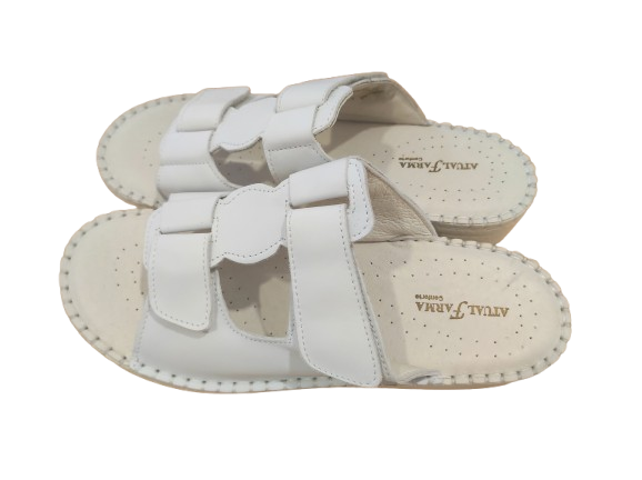 Atualconforto Chinelo em Pele Branco Aberto